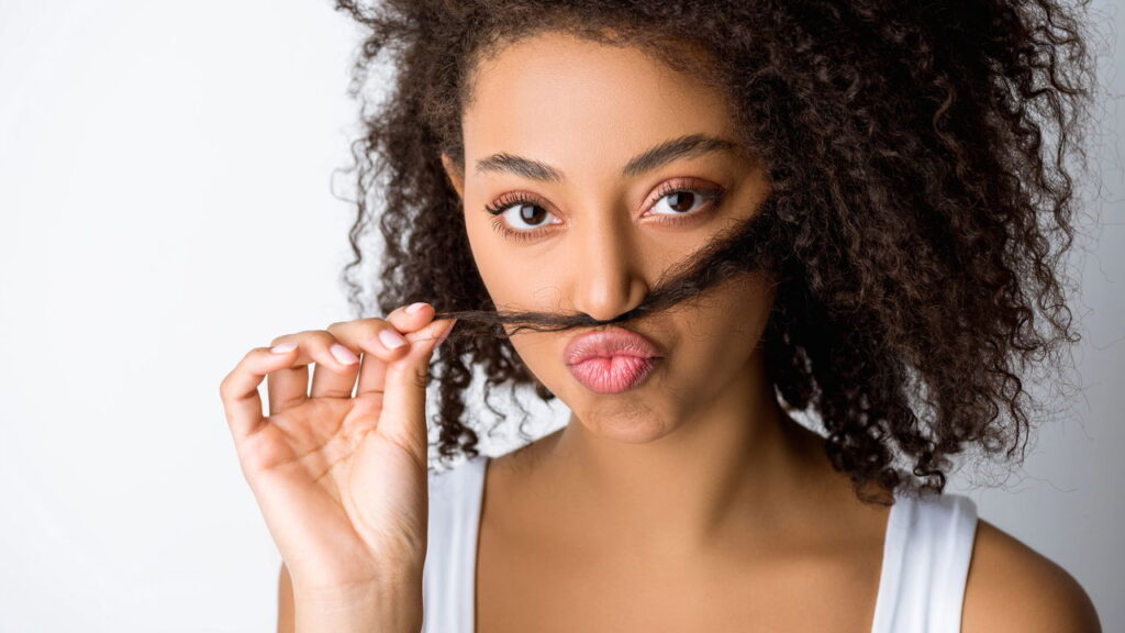 Melhores manteigas capilares para cachos em 2025 que estão bombando