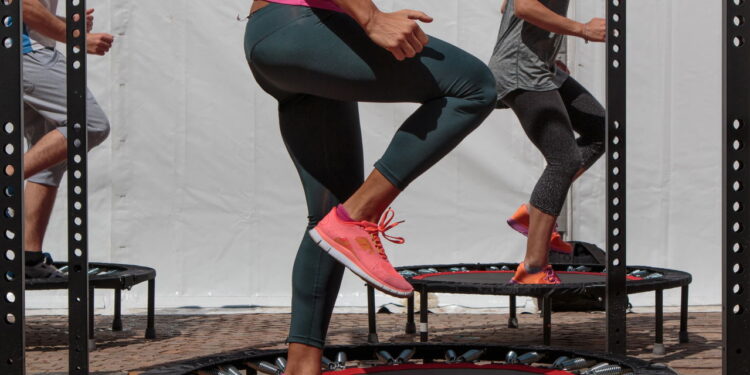 Esse exercício virou queridinho nas academias por queimar ate 700 calorias