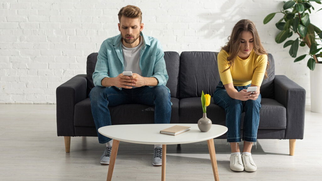 O maior obstáculo emocional que destrói relações segundo a psicologia