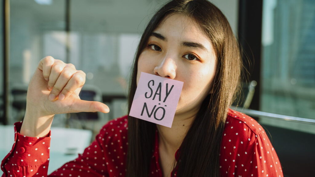 O comportamento mais destrutivo para sua autoestima segundo a psicologia