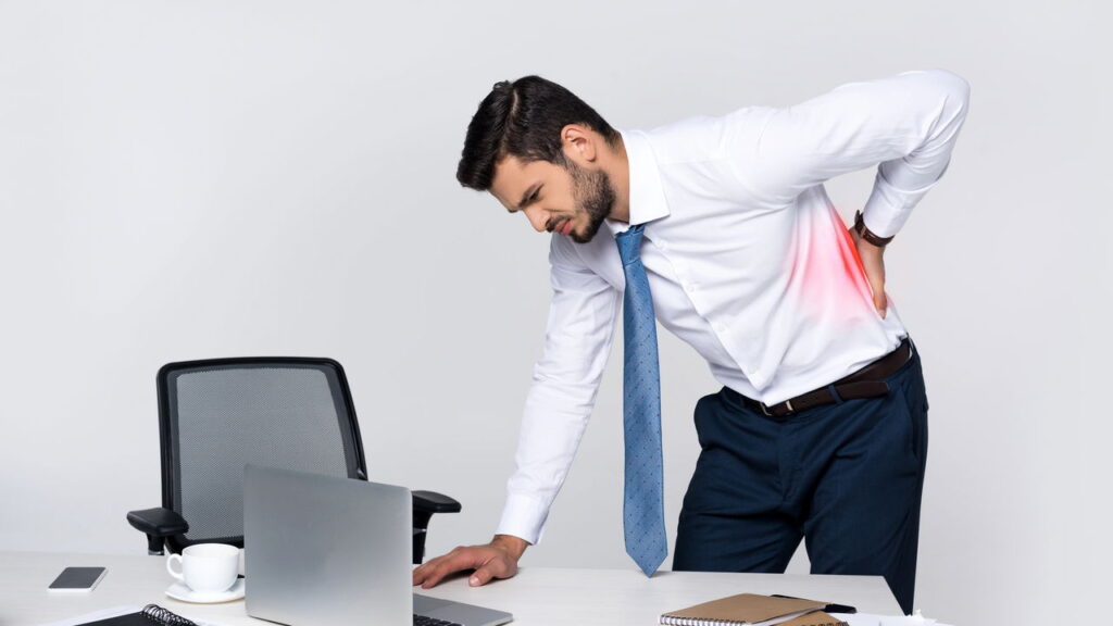 Sua postura pode estar destruindo sua lombar e pouca gente percebe os sinais