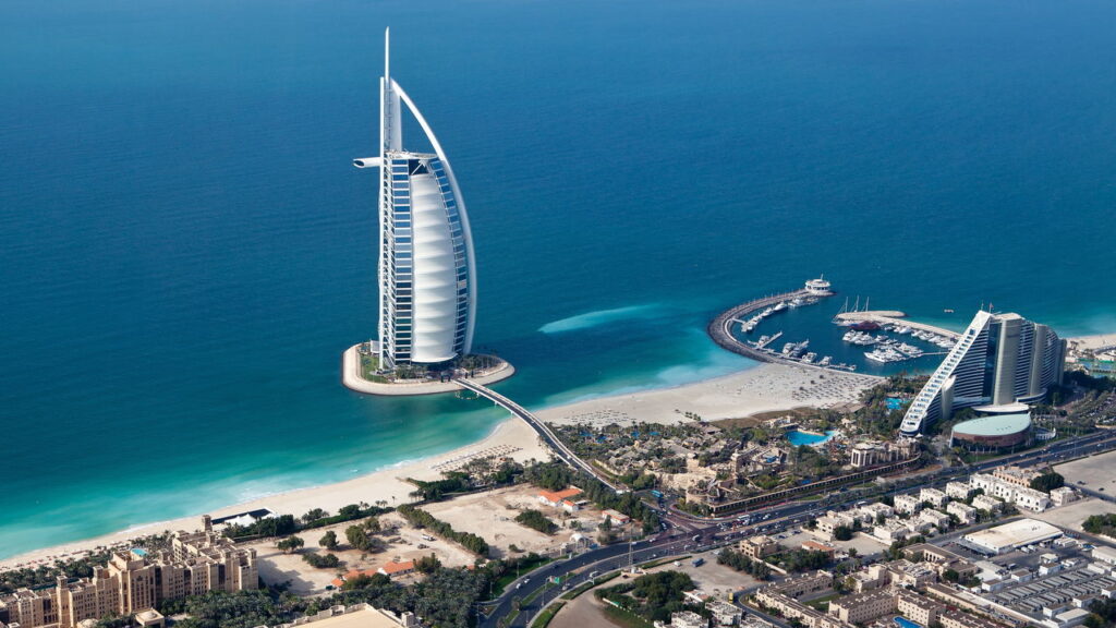 Luxo inovação tradições milenares e paisagens de tirar o fôlego