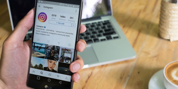 Este hábito nas redes pode estar destruindo sua autoestima