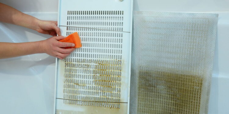 Poder do vapor dissolvendo a gordura sem necessidade de esfregar