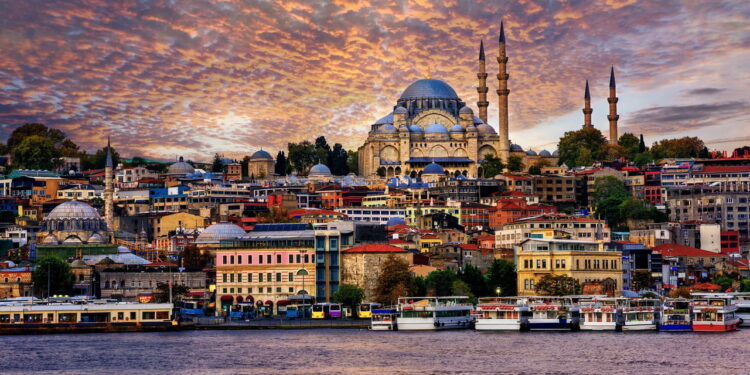 A cidade mais impressionante do mundo entre dois continentes