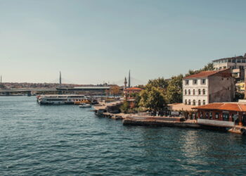 Esse destino une dois continentes e encanta turistas do mundo todo