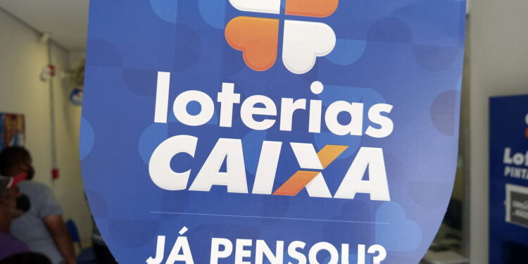 Cidade pequena em SC celebra prêmio da Lotofácil e moradores ficam em choque