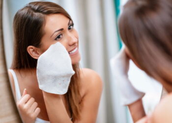 A maquiagem que valoriza a sua beleza real está dominando 2025!