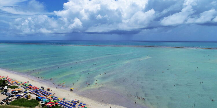 Esse lugar tem as melhores piscinas naturais do Brasil