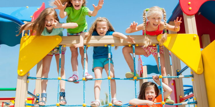 Top 5 nomes de meninas mais usados no Brasil em 2025