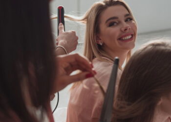 Os penteados mais resistentes à chuva e vento que realmente funcionam