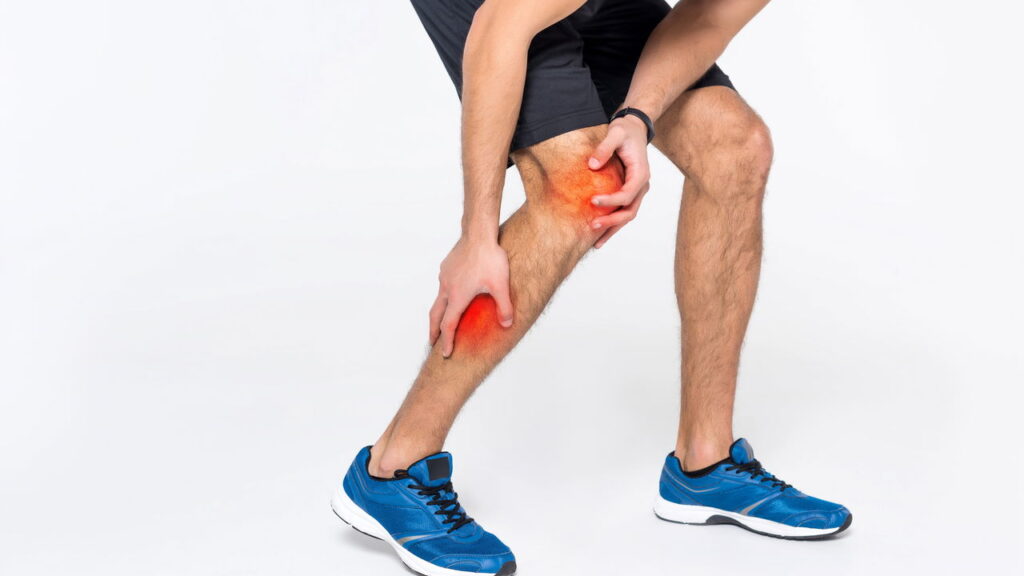 Se você sente dor ao ficar em pé, este detalhe pode ser o motivo