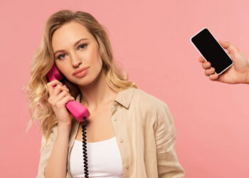 Por que algumas pessoas postam pouco nas redes sociais segundo a psicologia?