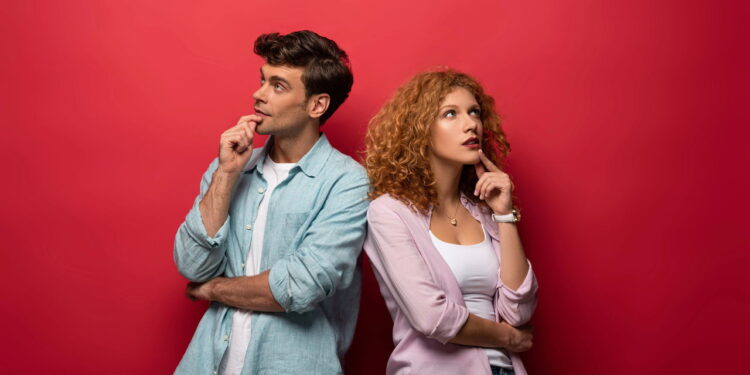 Por que desejamos tanto o que não podemos ter segundo a psicologia