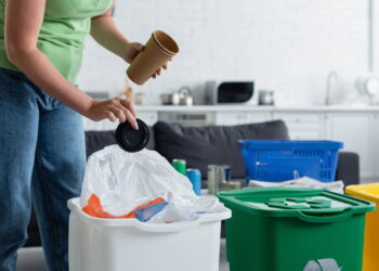 Soluções criativas que transformam o ateliê sem gastar nada