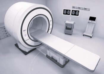 Homem morre em clínica após corrente ser puxada por ressonância