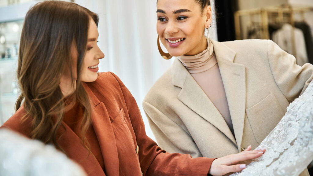 A moda guarda rastros sutis de hierarquias sociais do passado.