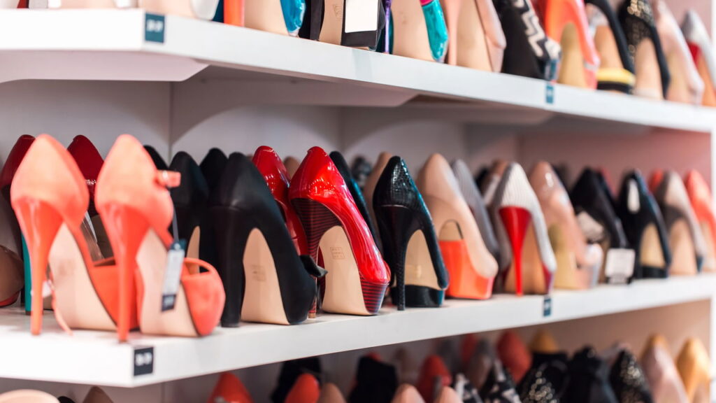 Esses saltos estão moldando a moda feminina e vieram pra ficar