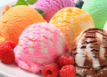 O sorvete de uma empreendedora de 15 anos virou sucesso – "Já tinha fila antes mesmo de abrirmos"