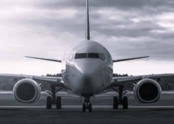 Homem é sugado por turbina em aeroporto da Itália e caso choca o mundo