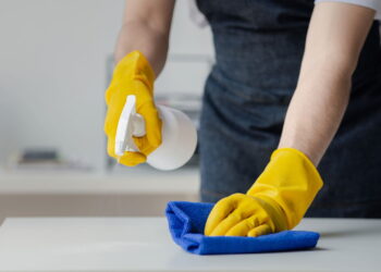 Nem desinfetante caro nem produto de marca essa fórmula surpreende