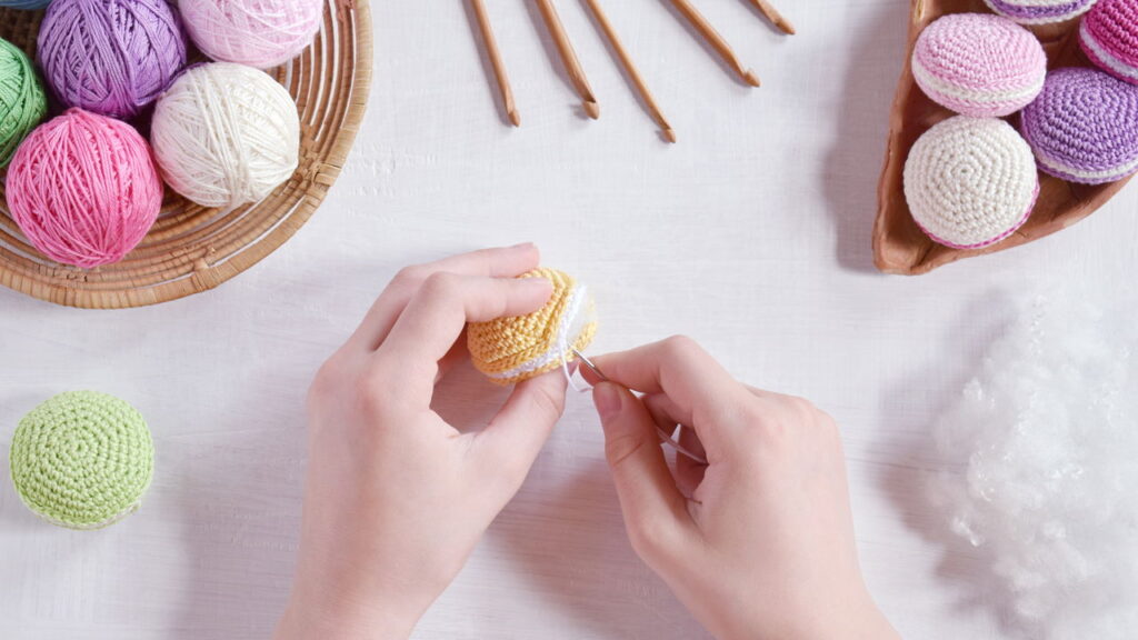 Amigurumis de crochê encantam e geram renda com criatividade