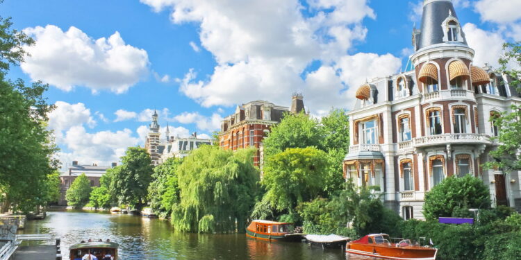 Capital encanta por ser um dos destinos mais procurados pelos turistas