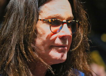 Morre aos 76 anos ícone do rock e vocalista do Black Sabbath!