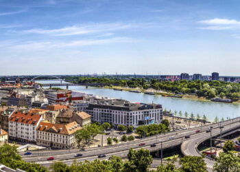 Cidade emerge como um destino turístico em ascensão na Europa Central!