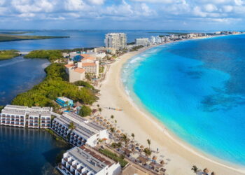 Essa cidade icônica oferece diversas atividades aquáticas para seus visitantes