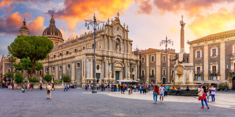 Cidade italiana com energia vibrante e charme siciliano é o xodó dos universitários!