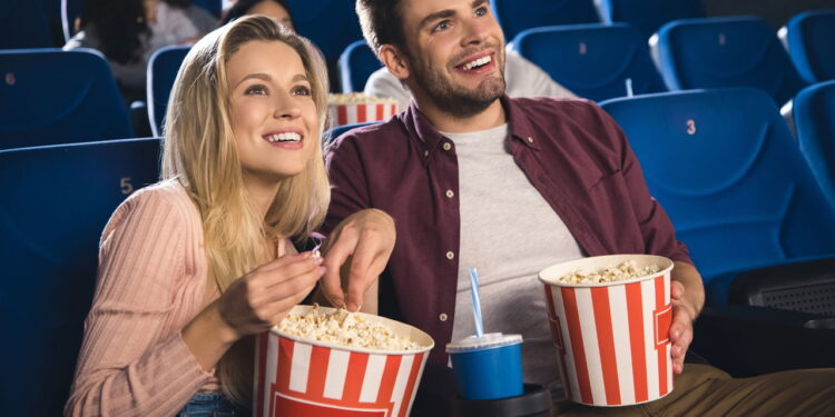 "Uma Sexta-Feira Mais Louca Ainda'' chega aos cinemas e agitando o público!