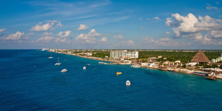 Cidade agora em destaque pelas águas cristalinas e rica biodiversidade marinha!