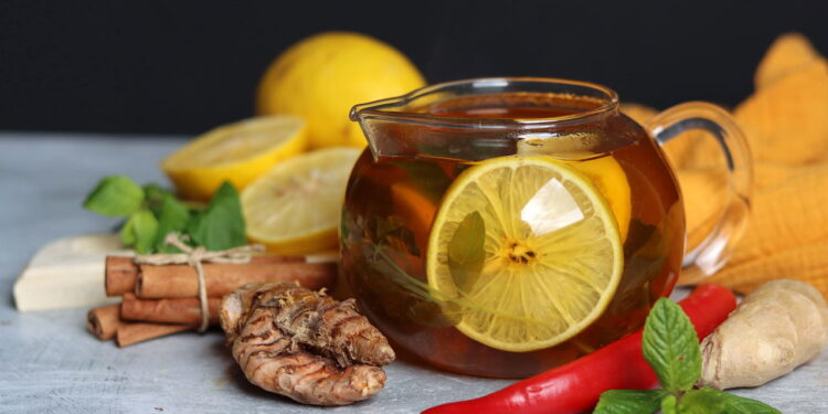 Mitos e verdades sobre remédios caseiros que todos precisam saber