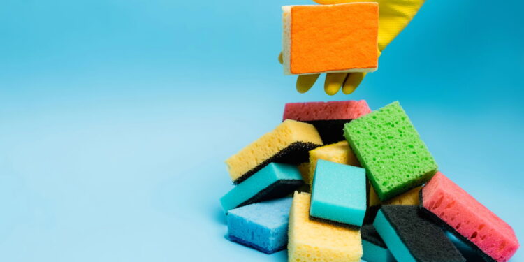 O erro na limpeza que pode estar arruinando sua cozinha