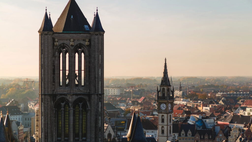 Cidade que brilha ao unir história e modernidade de forma harmoniosa