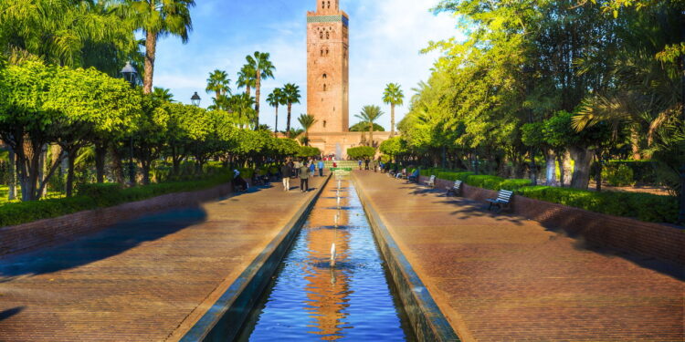 Cidade é conhecida pelos turistas por sua vibrante atmosfera e herança cultural!