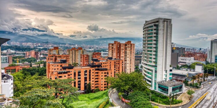 Cidade oferece uma variedade de atrações que capturam a essência da metrópole!