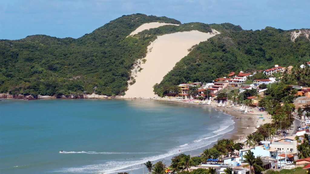 Paraiso ensolarado brasileiro é um destino bem especial para os turistas