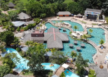 O refúgio de águas quentes no coração do Brasil conquista quem busca descanso e bem-estar