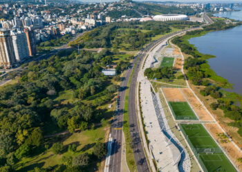 Cidade com charme urbano e eventos culturais repletos de gastronomias únicas