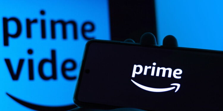 Parceria entre Eddie Murphy e Pete Davidson estreia em novo filme da Prime Video!