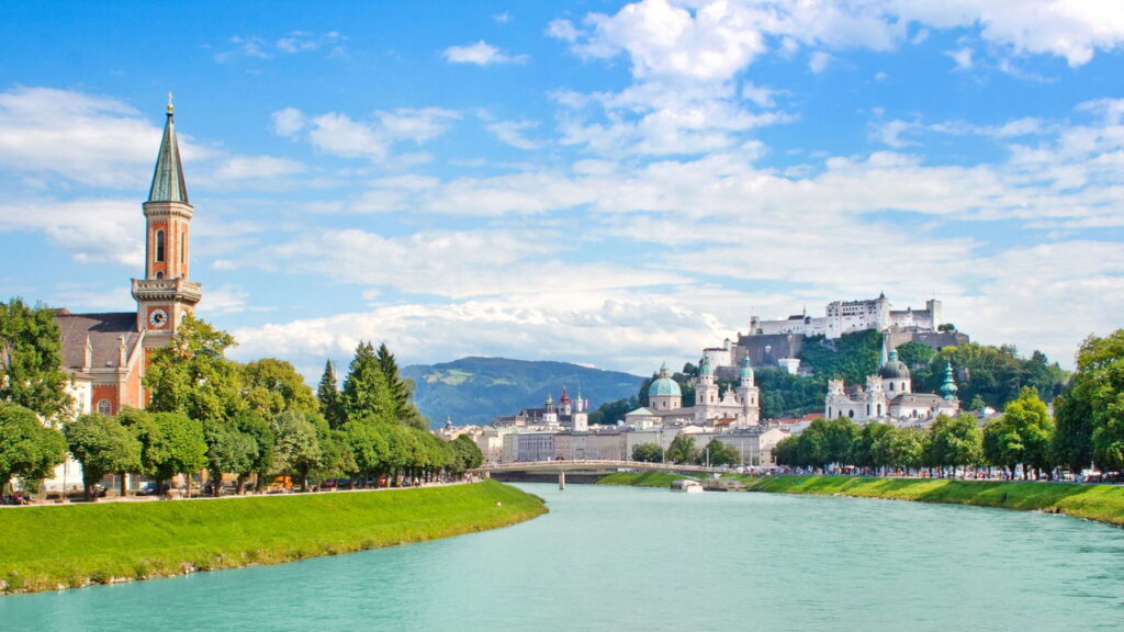 Cidade a 300 km da capital da Áustria é a nova xodó dos universitários!
