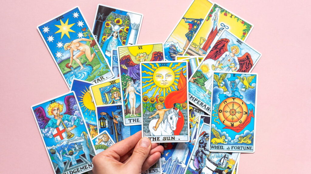 Cartas do tarô revelam um fim de agosto surpreendente para 4 signos