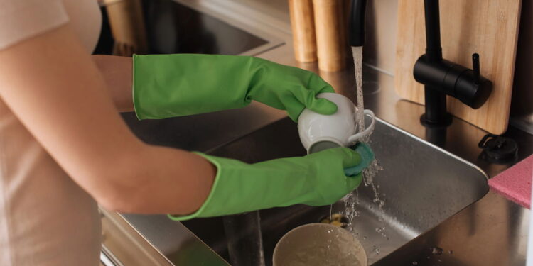 Como manter suas xícaras sempre brancas mesmo tomando café todo dia