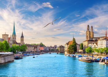 Essa cidade suíça surpreende quem busca cultura e carreira