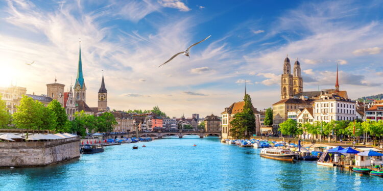 Essa cidade suíça surpreende quem busca cultura e carreira
