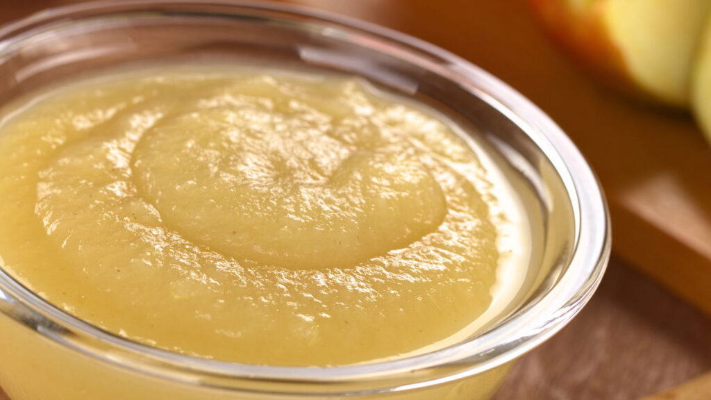 Substituição inteligente da manteiga pelo purê de maçã para reduzir gorduras saturadas