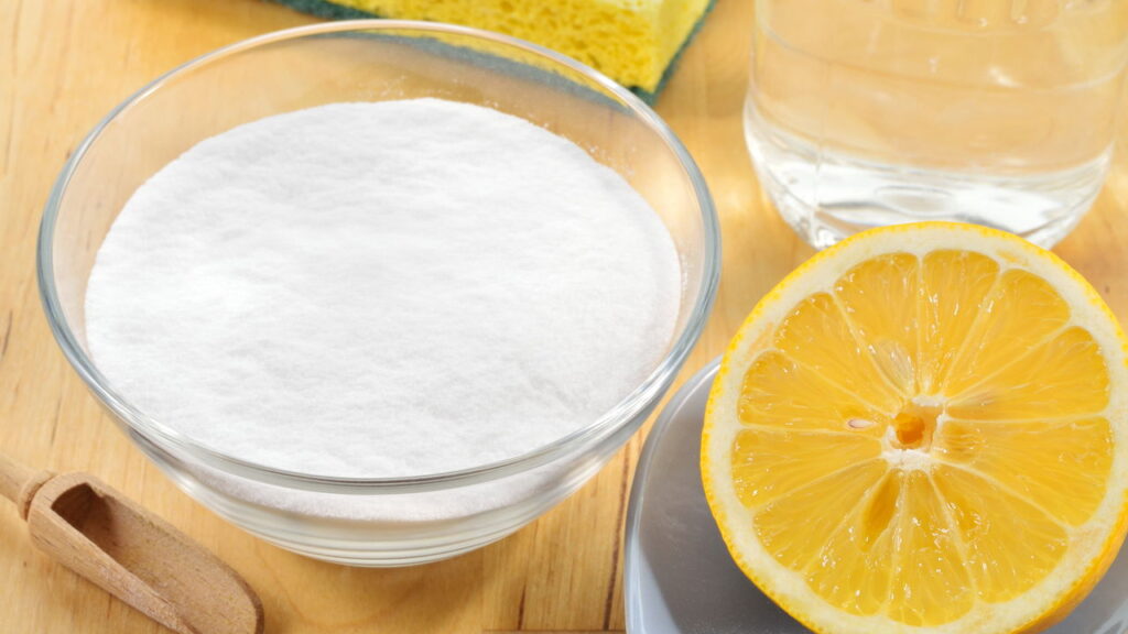 O truque caseiro que elimina o mau cheiro da geladeira em poucas horas sem gastar muito