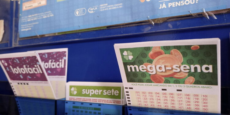 Brasileiro acerta sozinho os 6 números e leva prêmio milionário de R$ 99 milhões da Mega-Sena
